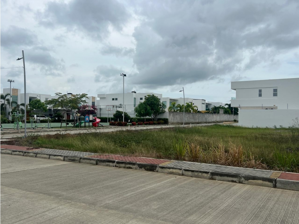 LOTE EN VENTA UNIDAD CERRADA NORTE PRADOS DE PICACHO- MONTERIA — foto 4
