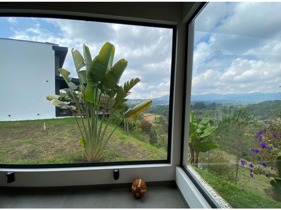 CASA CAMPESTRE EN VENTA VEREDA LEJOS DEL NIDO ANTIOQUIA — foto 6