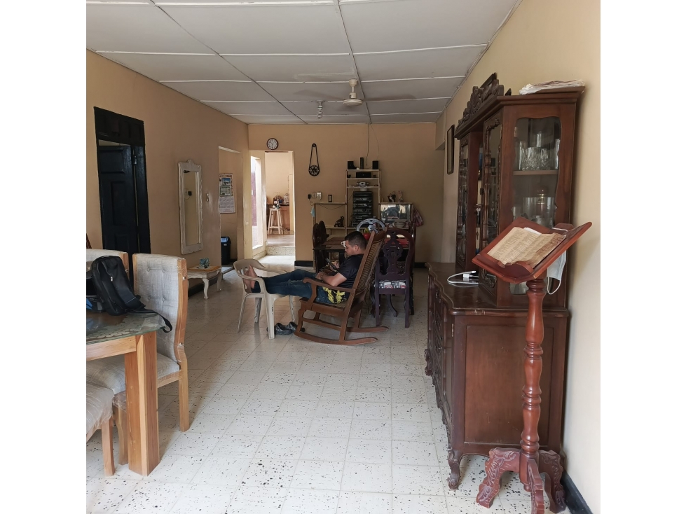 CASA UN PISO EN VENTA BARRIO LAURELES MONTERIA