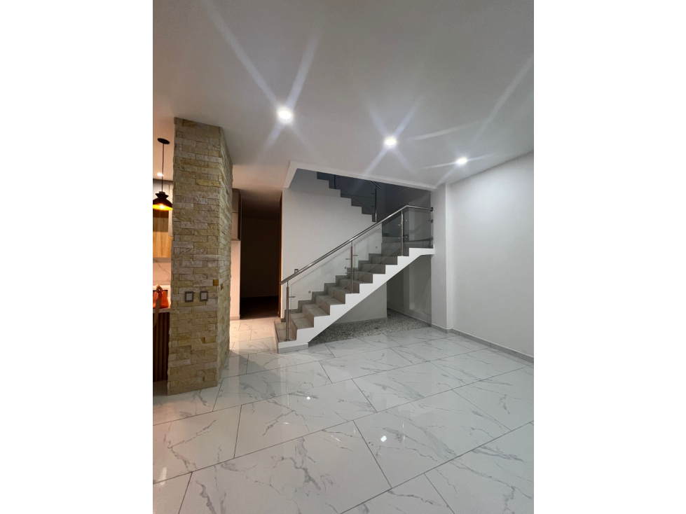 CASA EN VENTA - URB. PORTAL DE ALMERIAS - MONTERIA — foto 4