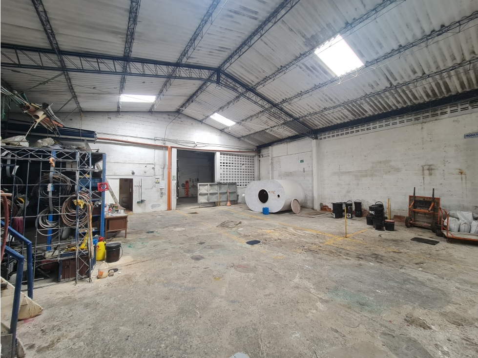 VENTA DE BODEGA EN BELLO, SECTOR FONTIDUEñO - 6