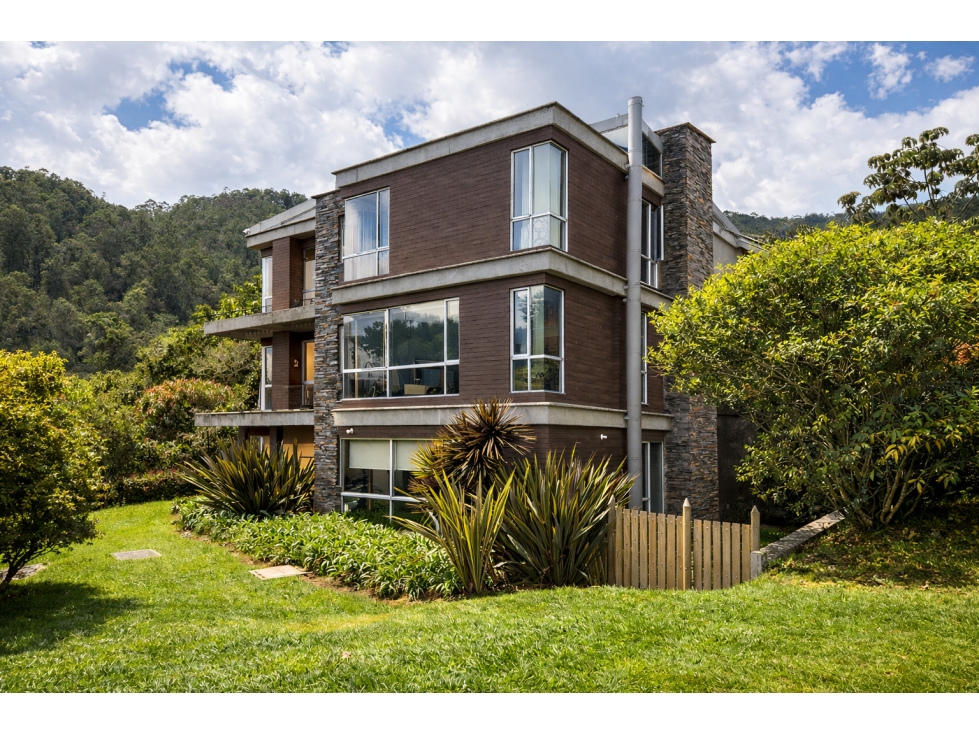 VENTA APARTAMENTO EN EL RETIRO, SECTOR FIZEBAD ( TIPO CHALET)