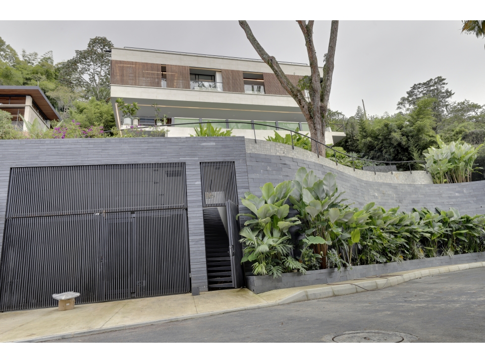 VENTA CASA EN EL POBLADO, SECTOR LOS BALSOS