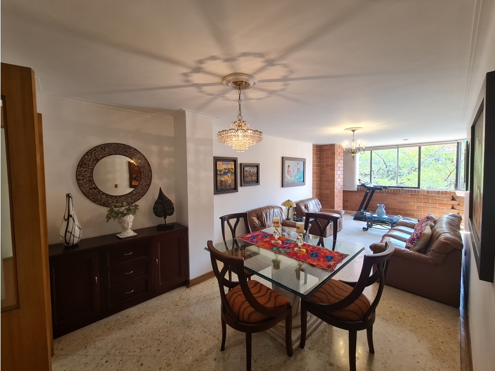 VENTA APARTAMENTO EN MEDELLINA, SECTOR LAURELES (SANTA TERESITA)