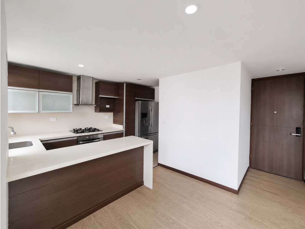 ARRIENDO APARTAMENTO EN EL POBLADO, SECTOR LOS BALSOS (ARVORE) — foto 4