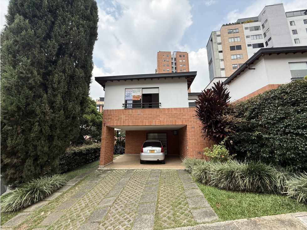 VENTA DE CASA EN ENVIGADO, SECTOR LOMA DEL ESMERALDAL — foto 2