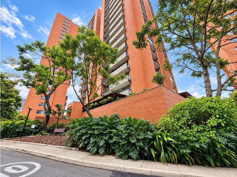 Apartamento en venta en El Tesoro, El Poblado, Medellín | 118 m² - 2