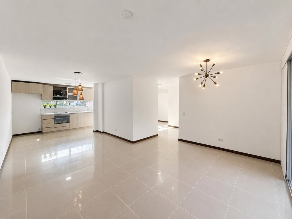 Apartamento en arriendo en Los Balsos, El Poblado | 116 m²