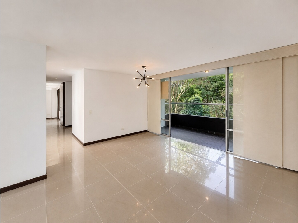 Apartamento en arriendo en Los Balsos, El Poblado | 116 m² — foto 2