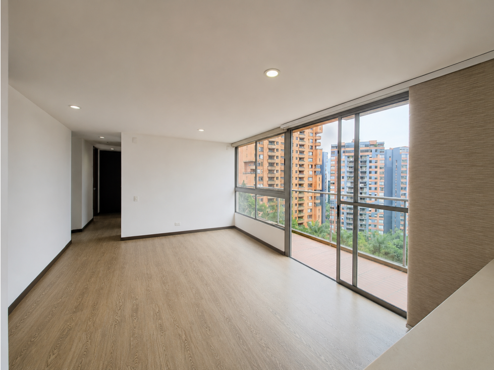 ARRIENDO APARTAMENTO EN EL POBLADO, SECTOR LOS BALSOS (ARVORE) — foto 3