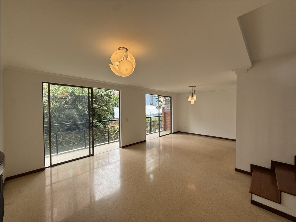 VENTA DE CASA EN ENVIGADO, SECTOR LOMA DEL ESMERALDAL — foto 3