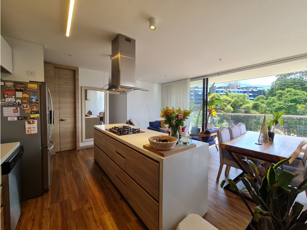 ARRIENDO (SIN AMOBLAR) APARTAMENTO EN ENVIGADO, LOMA DEL ESCOBERO — foto 3