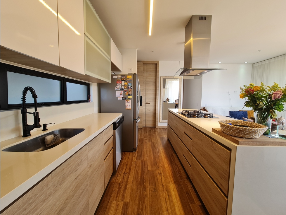 ARRIENDO (SIN AMOBLAR) APARTAMENTO EN ENVIGADO, LOMA DEL ESCOBERO — foto 4