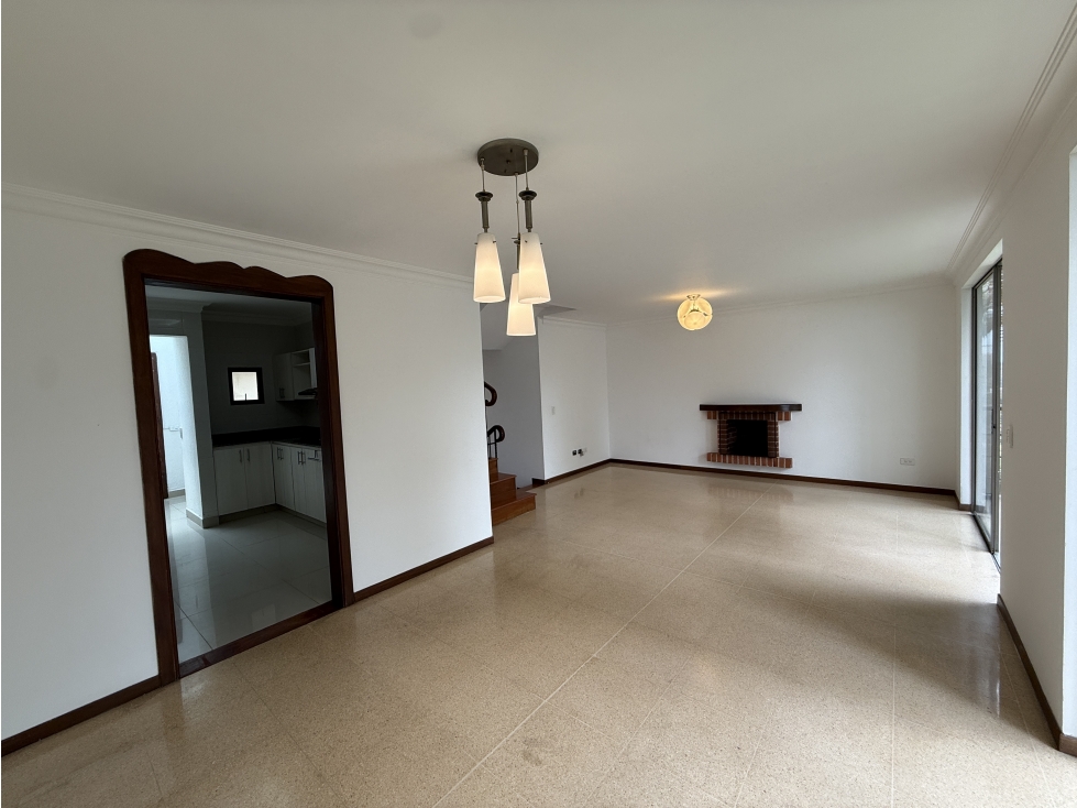 VENTA DE CASA EN ENVIGADO, SECTOR LOMA DEL ESMERALDAL — foto 5