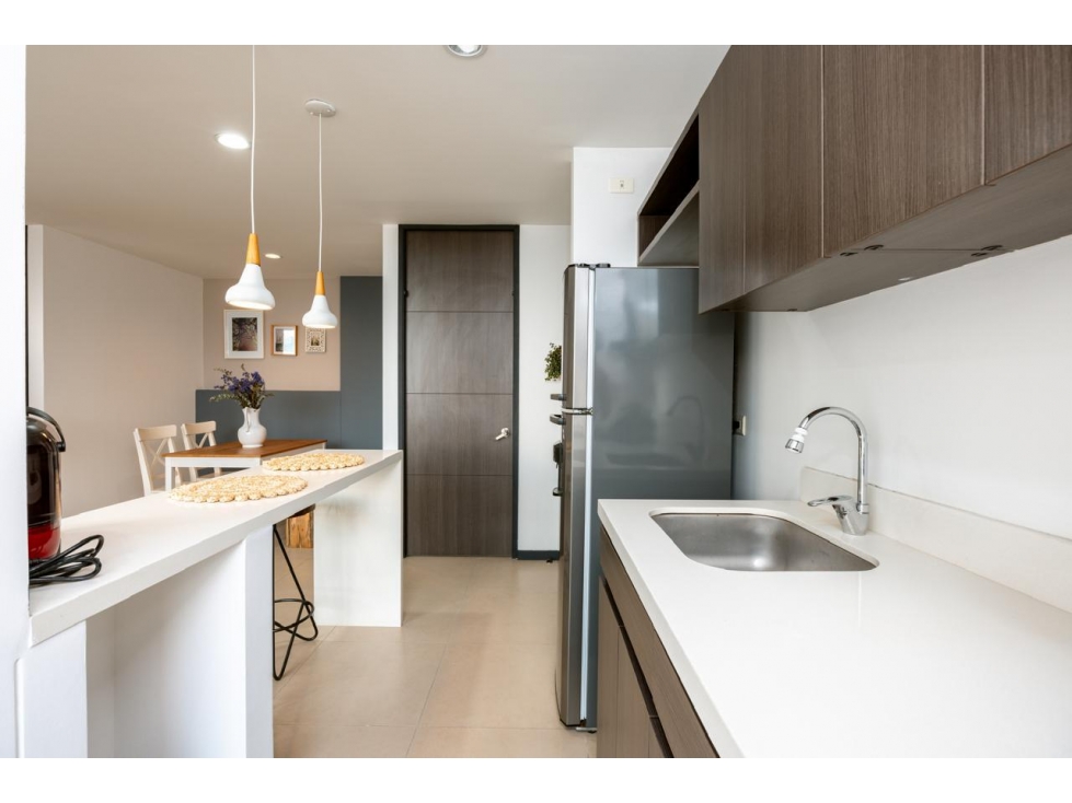 ARRIENDO APARTAMENTO AMOBLADO POBLADO, SECTOR YERBABUENA — foto 4