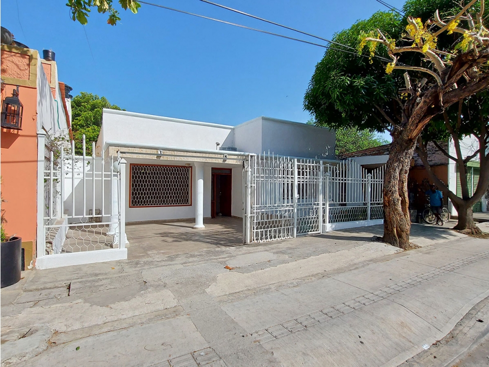 Casa Comercial en Venta en Manzanares - Ubicación Estratégica — foto 3