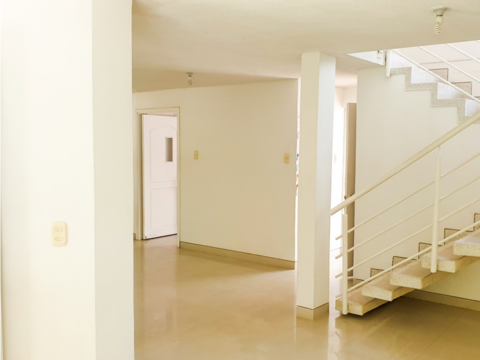 Venta casa Bavaria, conjunto cerrado grande santa marta — foto 5