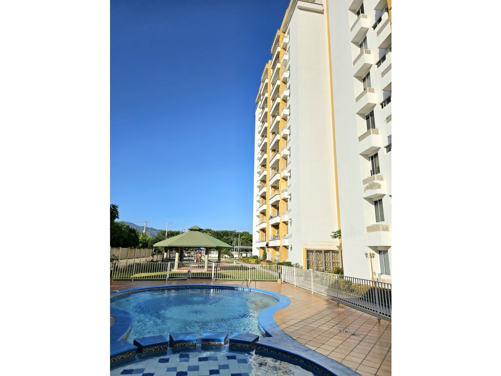 Apartamento En Arriendo Torres De Canarias Santa Marta - 2