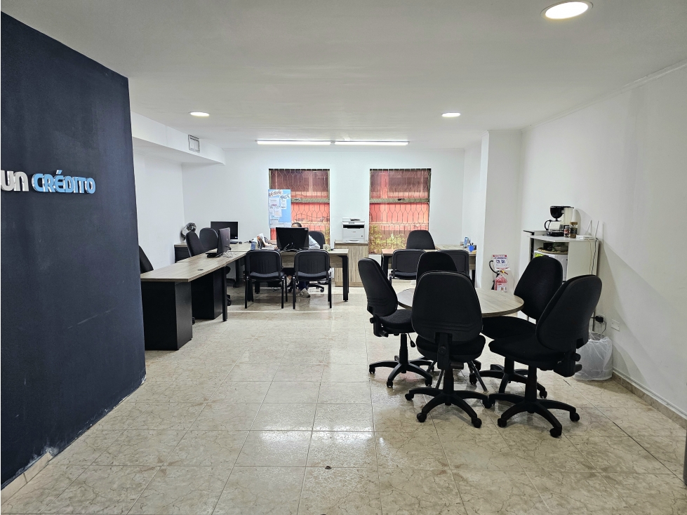 Arriendo oficina amplia- centro historico - 3