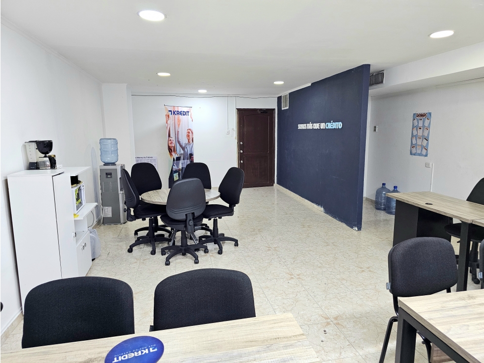 Arriendo oficina amplia- centro historico - 6