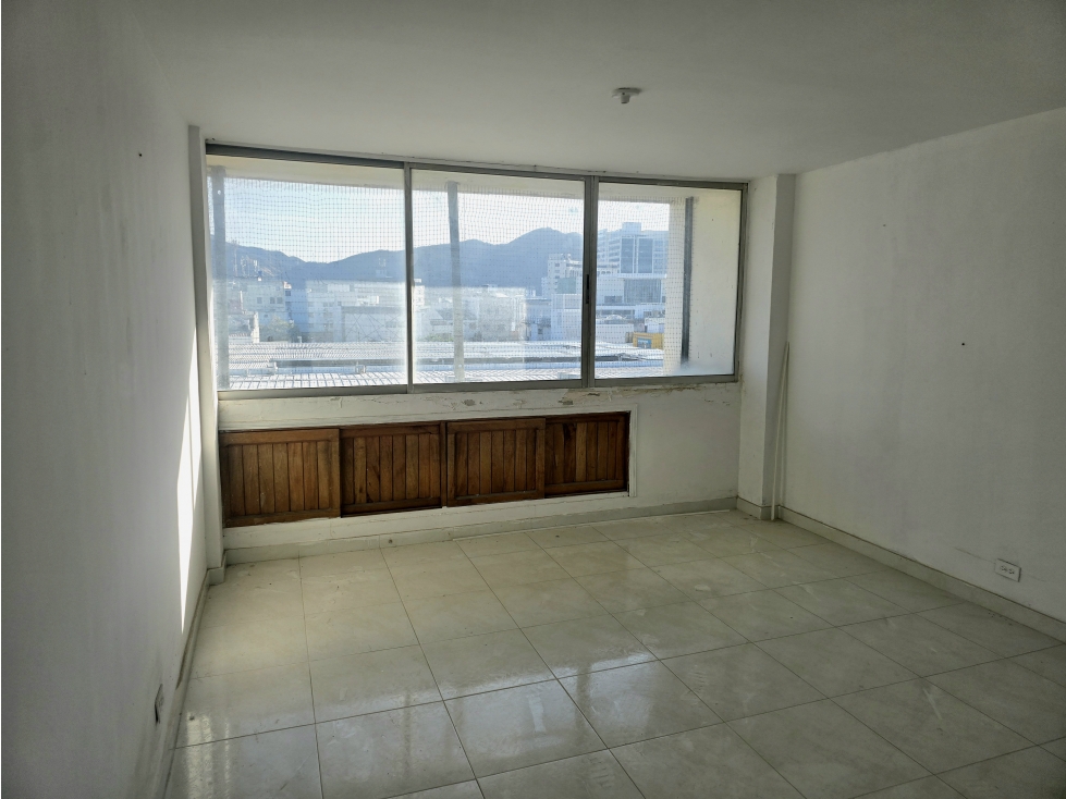 Arriendo oficina amplia- Ceballos - 1