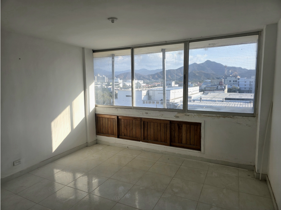 Arriendo oficina amplia- Ceballos - 4