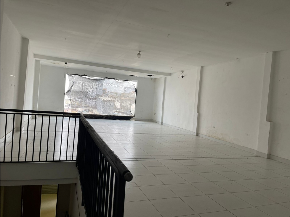 BAZURTO CARTAGENA DE INDIAS BODEGA — foto 2