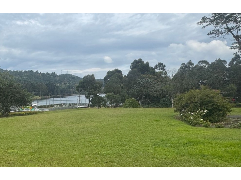 Vendo Lote para desarrollo en El Retiro