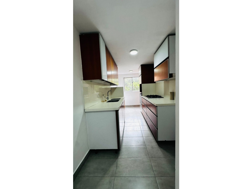 Arriendo apartamento en Castropol Poblado — foto 2