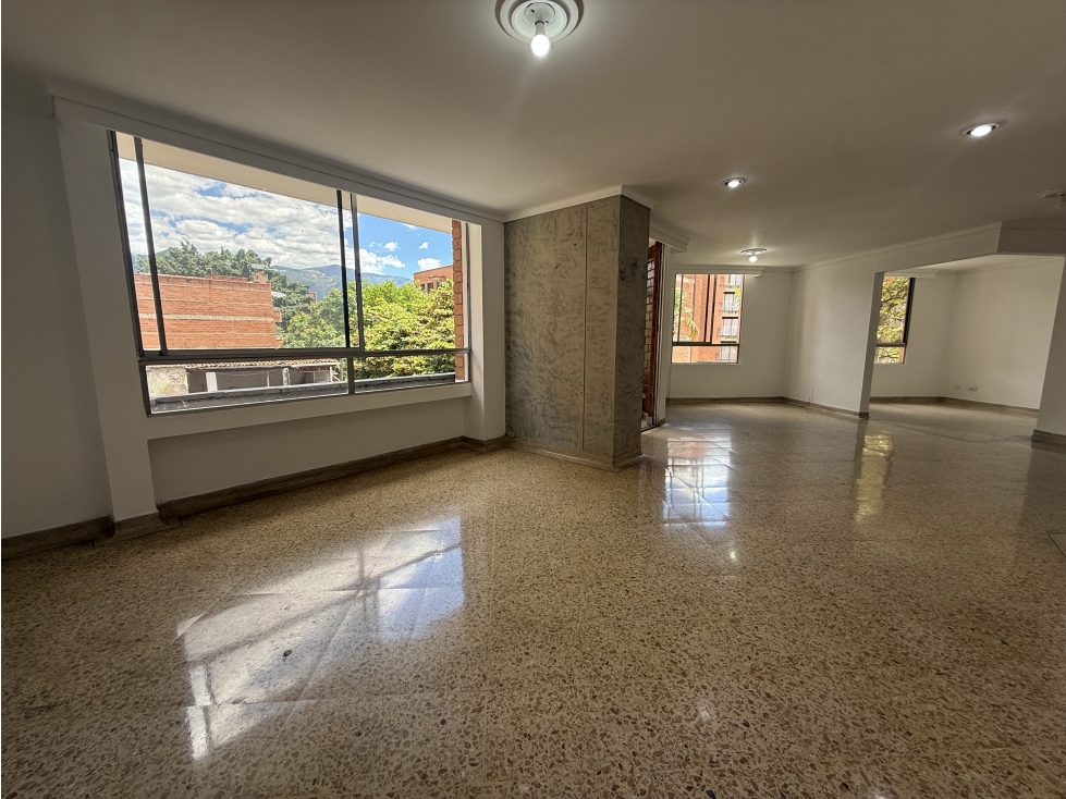 Venta de apartamento en laureles