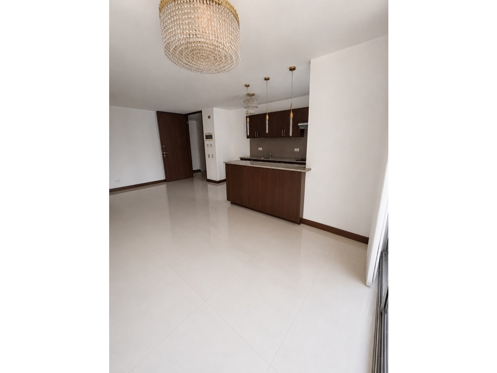 Arriendo apartamento en el Poblado San Lucas