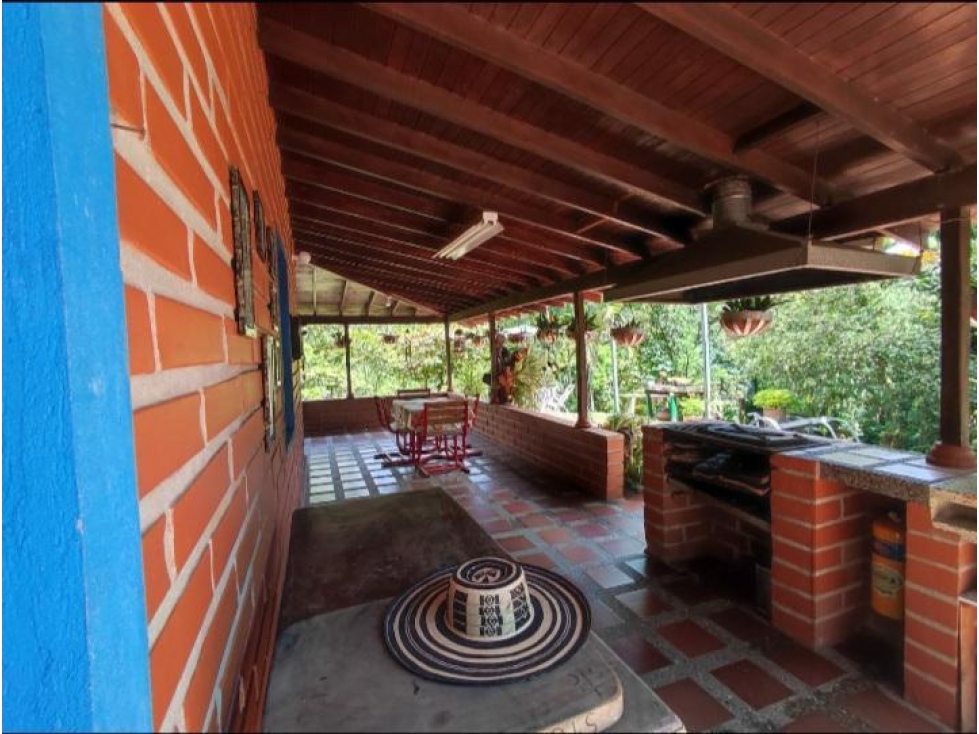 Venta de finca en Copacabana - 6