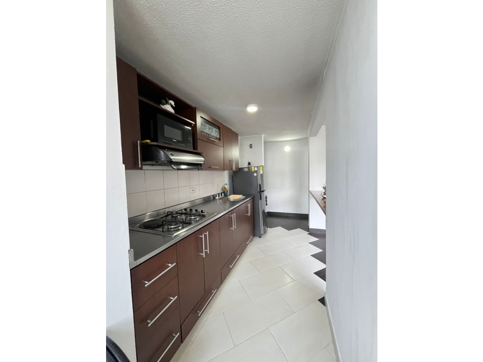 rento apartamento amoblado en las palmas poblado — foto 3