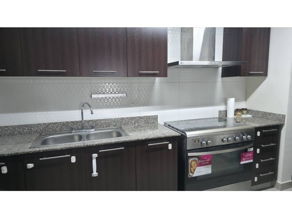 Alquiler de Apartamento en Condado 3 habitaciones amoblado — foto 4