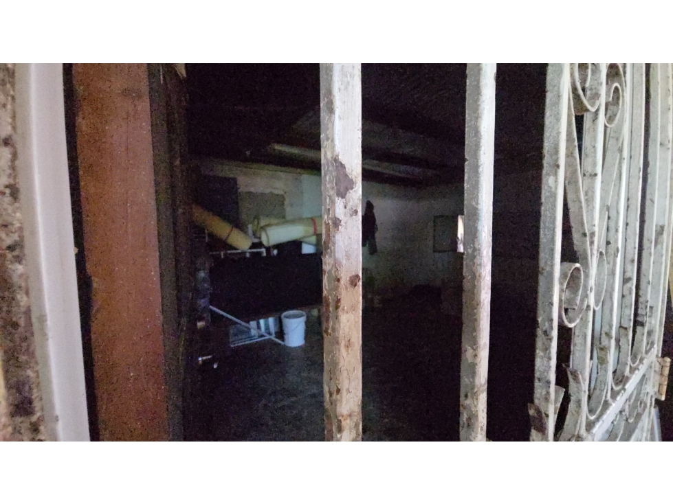 Venta de Galera industrial con oficina y bodega - 3