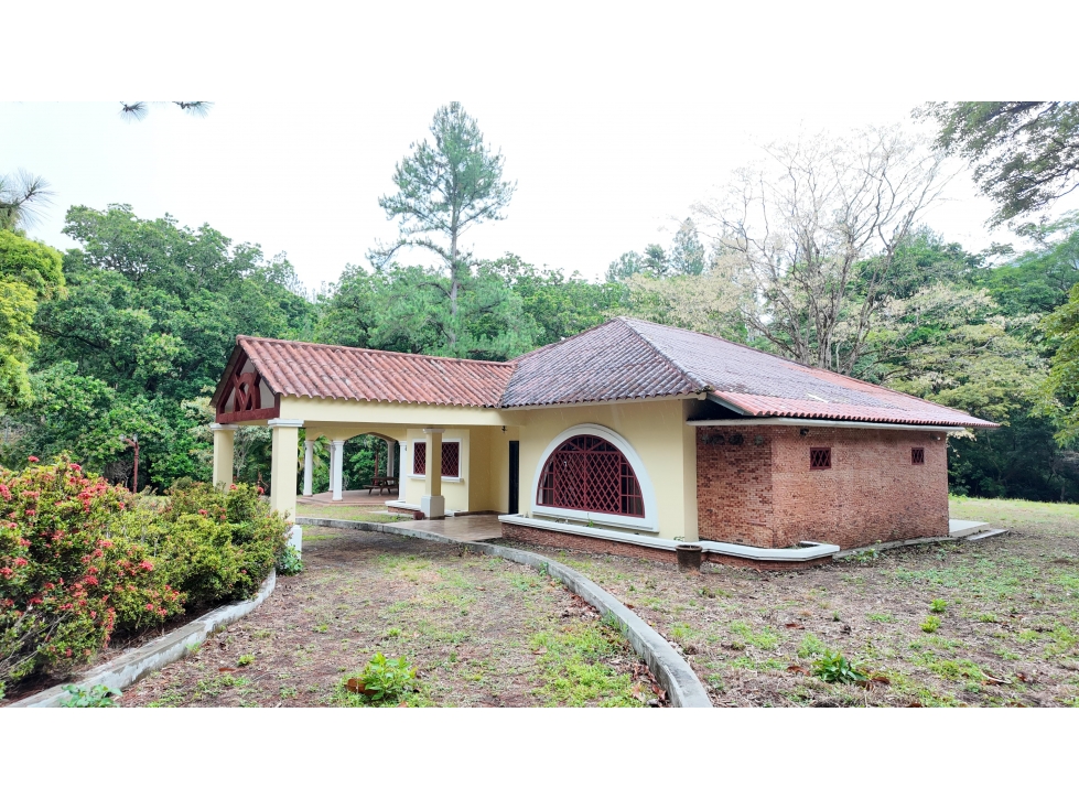Venta de casa en Altos Del Maria Chame Valle del Laurel