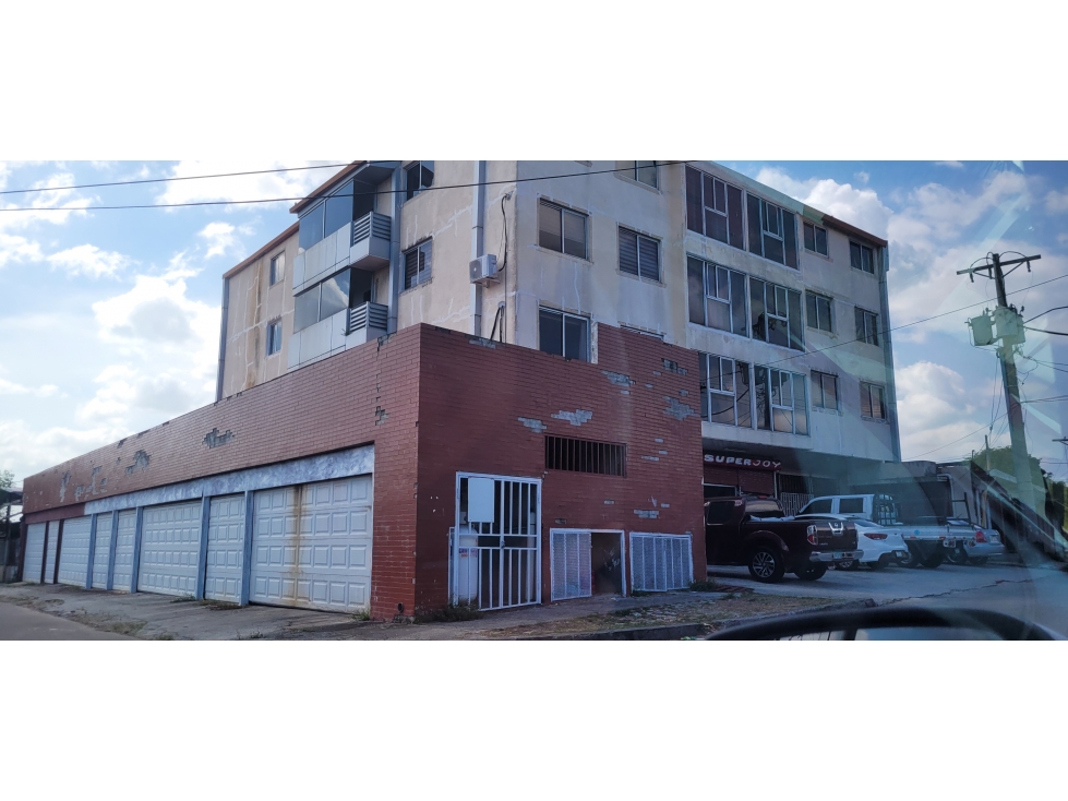 Vendo apartamento en San Antony Hills 3 habitaciones vacio
