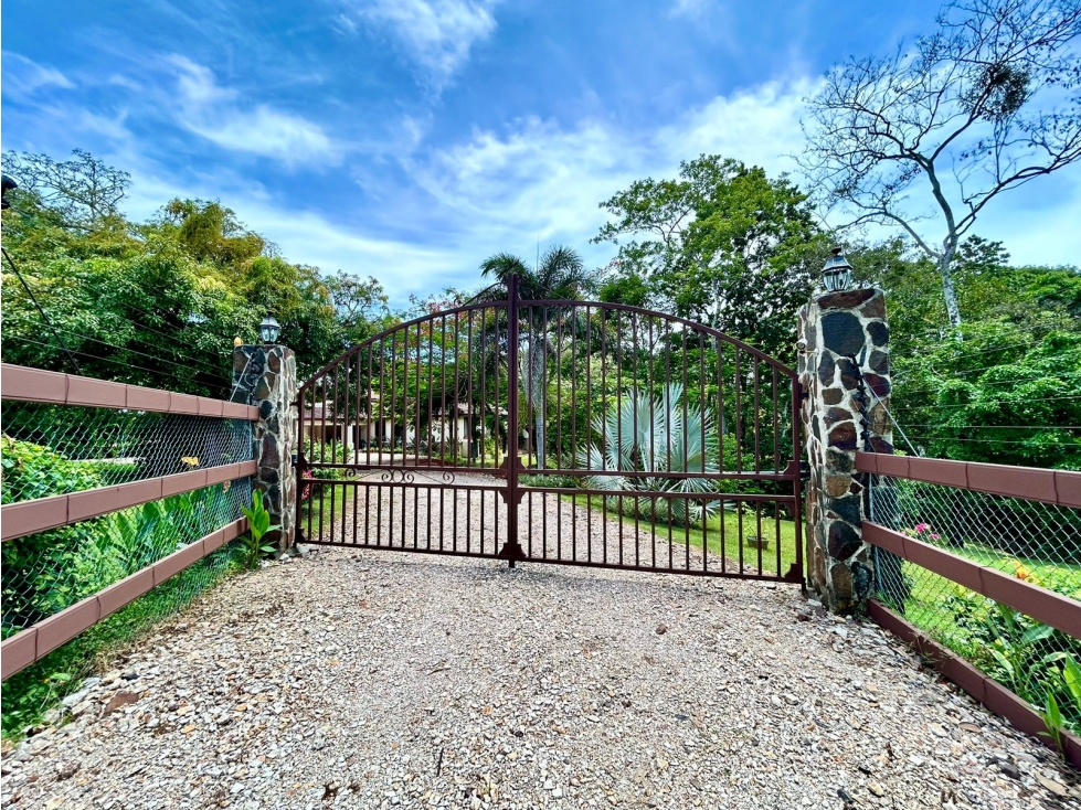 Venta de casa en Penonomé - 1
