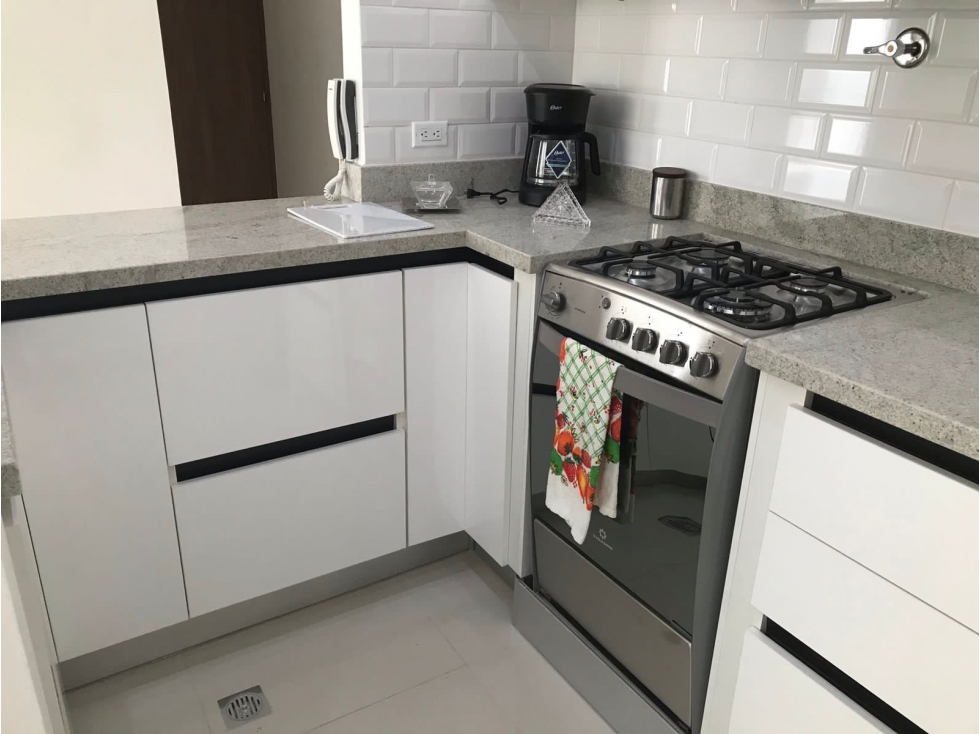 Venta de apartamento en Obarrio Totalmente Remodelado — foto 4