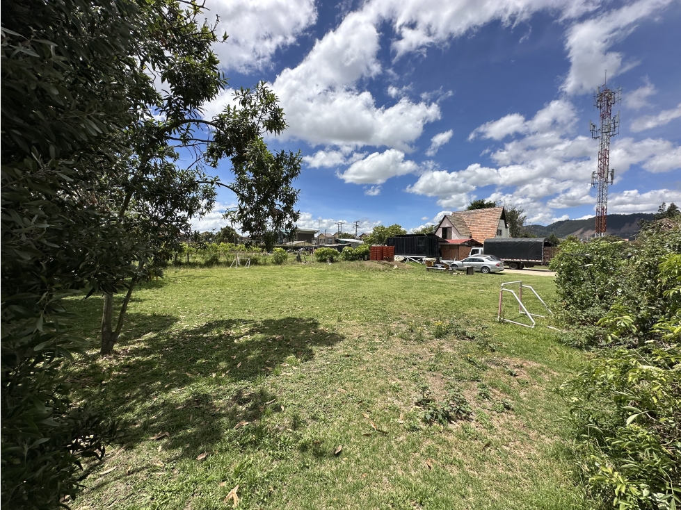 vende/permuta Lote 3060 mt con chalet en excelente ubicación Cajicá - 2