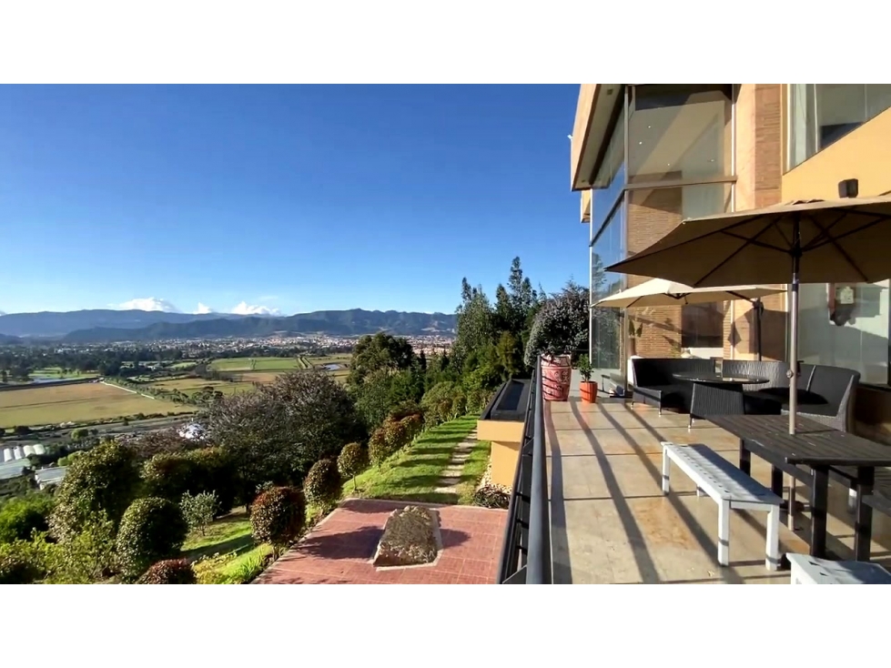 Hermosa y exclusiva casa campestre