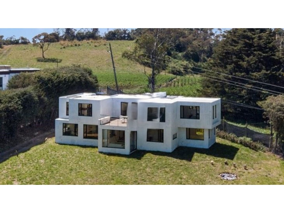 Casa campestre de Yerbabuena con lote de 2492m2 - 1