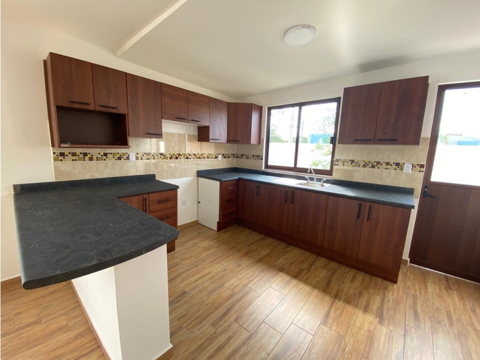 CASA EN VENTA EN SAN JUAN DEL RIO, QUERETARO — foto 2