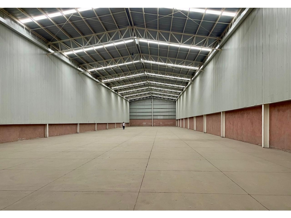 NAVE EN RENTA EN SAN JUAN DEL RIO QUERETARO - 1