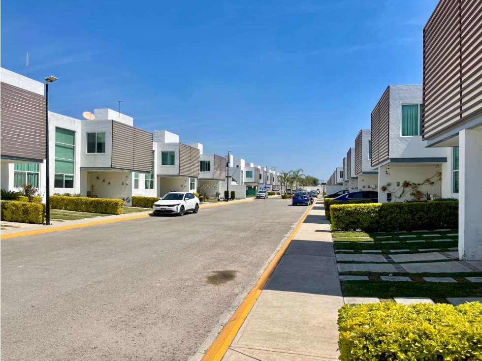 CASA EN VENTA EN SAN JUAN DEL RIO QUERETARO — foto 2