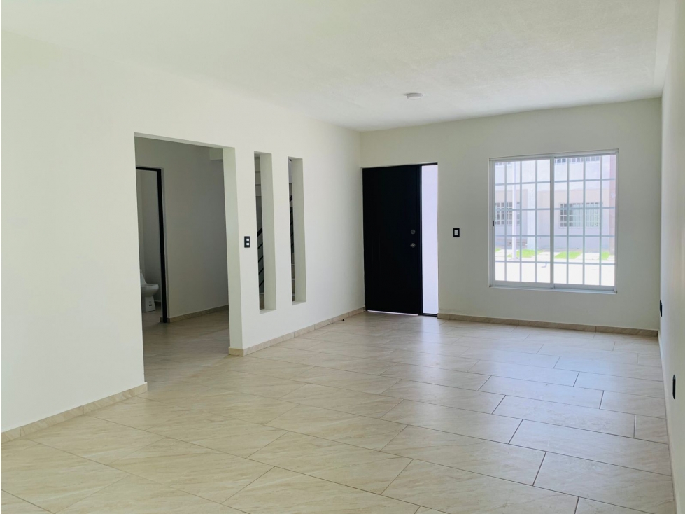 CASA EN VENTA EN SAN JUAN DEL RIO, QUERETARO — foto 2