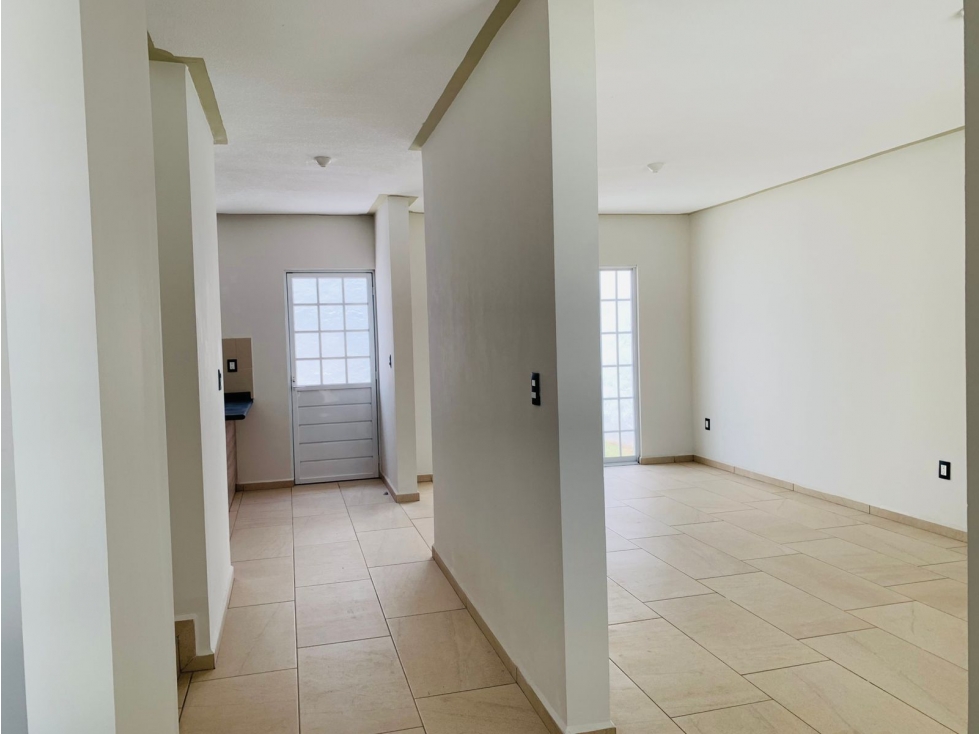 CASA EN VENTA EN SAN JUAN DEL RIO, QUERETARO — foto 2