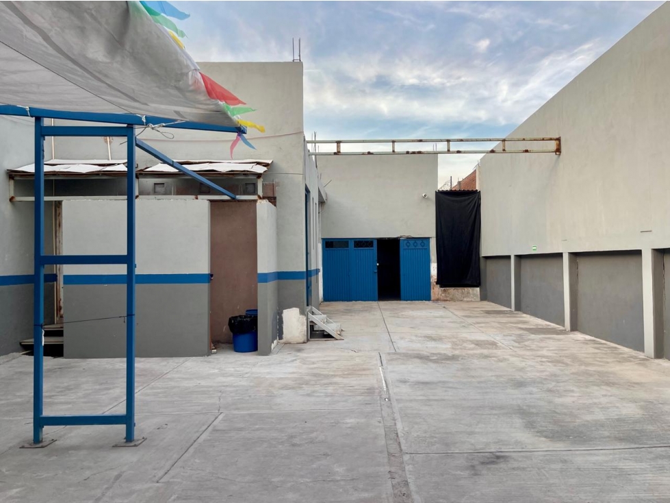 BODEGA COMERCIAL EN VENTA EN SAN JUAN DEL RIO QUERETARO - 3