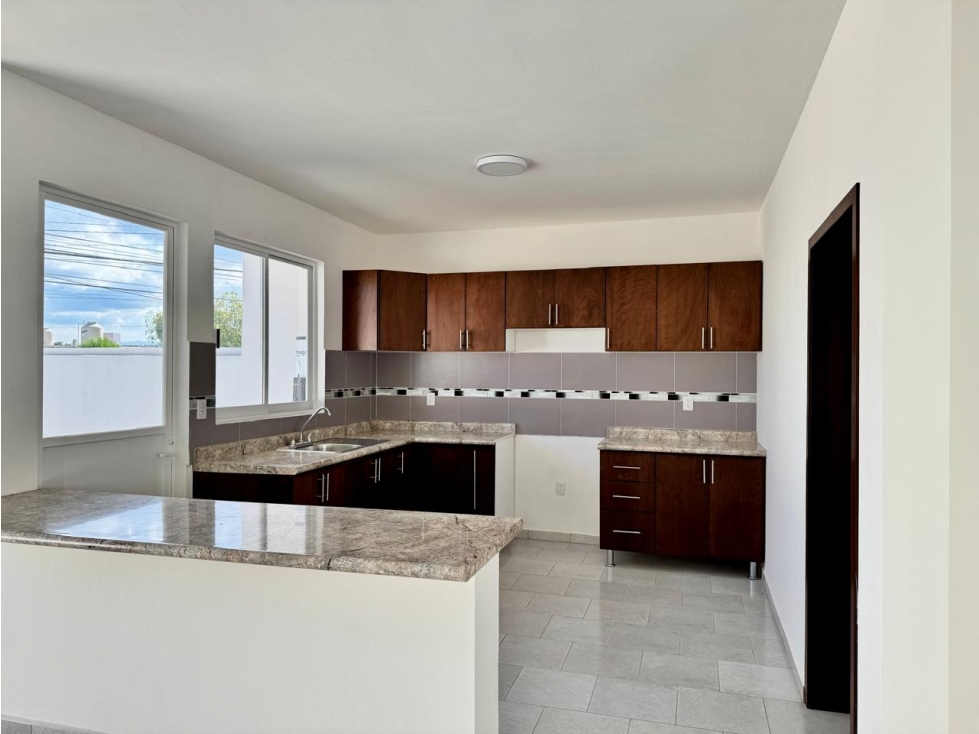 CASA EN VENTA EN SAN JUAN DEL RIO QUERETARO — foto 4
