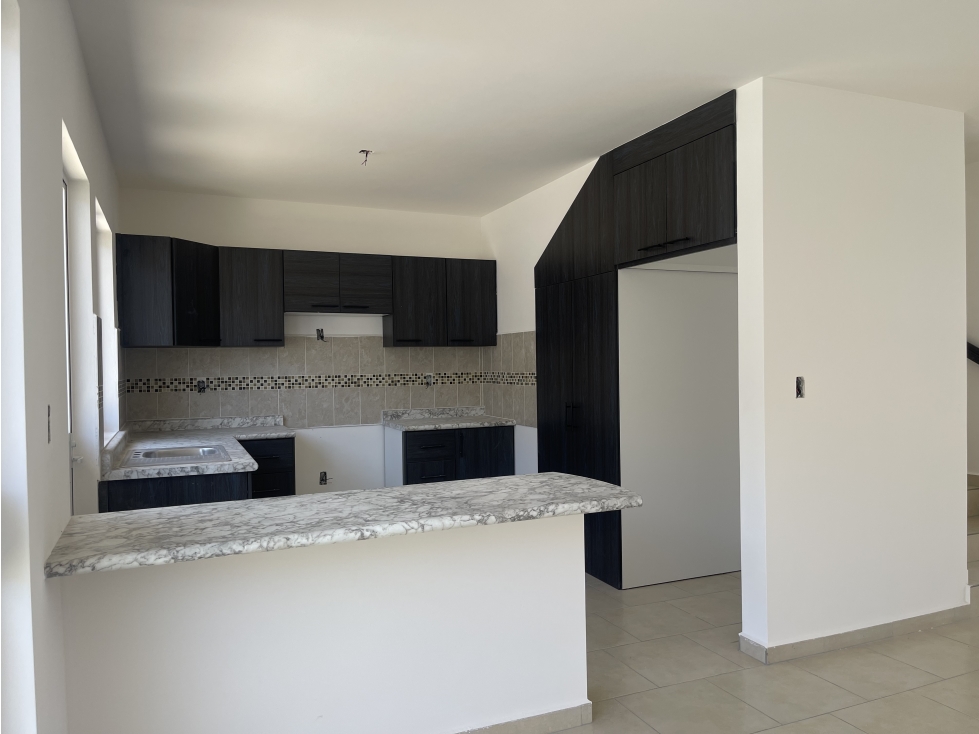 CASA EN VENTA EN SAN JUAN DEL RIO QUERETARO — foto 3